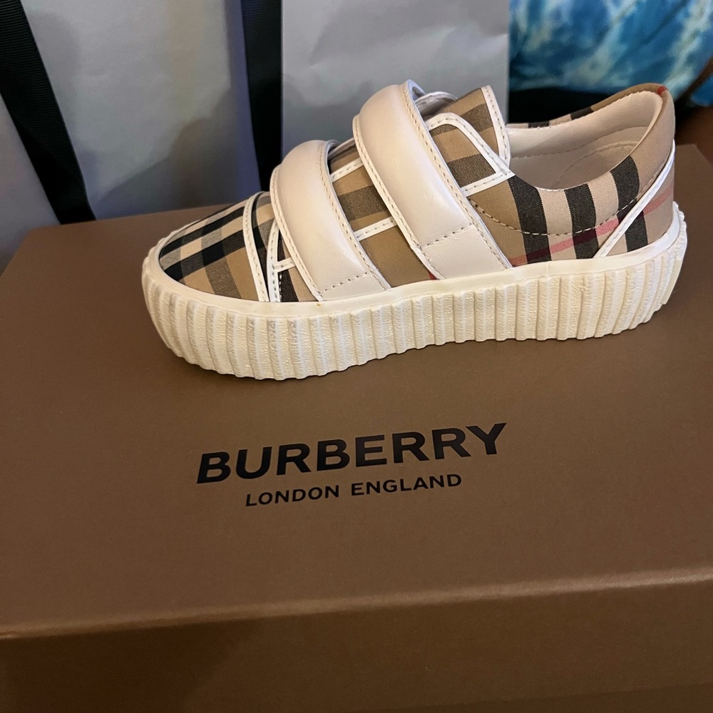 9.5 c I’ll Take 120$ Paid 330$